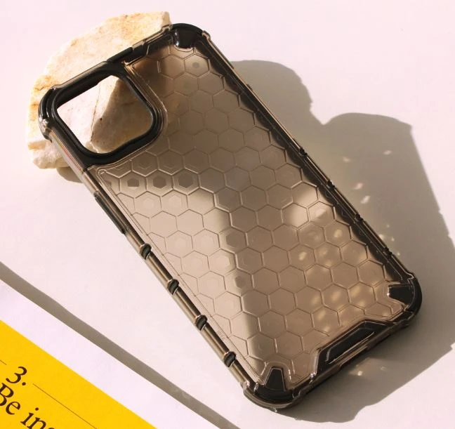3G Honeycomb crna zaštitna maska za mobilni iPhone 14 6.1