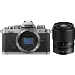 Nikon Z fc crno srebrni MILC fotoaparat+objektiv 18-140mm VR