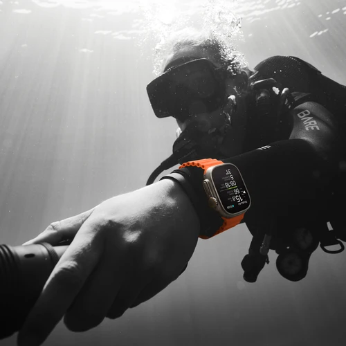 Apple Watch Ultra 2 Cellular (MREH3SE/A) 49mm Titanium Case with Orange Ocean Band pametni sat