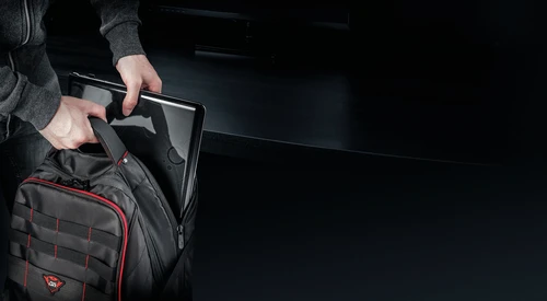 Trust GXT 1250 Hunter Gaming ranac za laptop 17.3" crno crveni