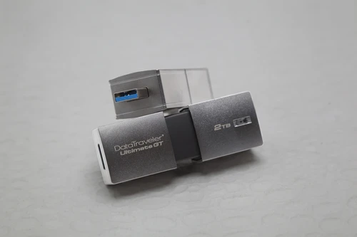 Kingston USB Flash 2 T (DTUGT/2TB) USB 3.1
